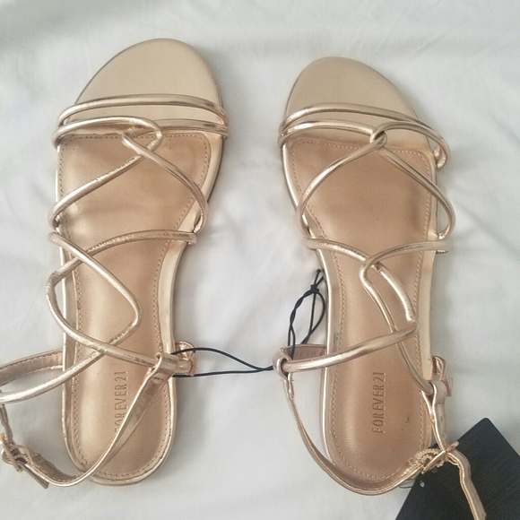 Nwt forever 21 rosegold gladiator strap sandals - Picture 3 of 3